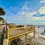 Pelican Walk 111