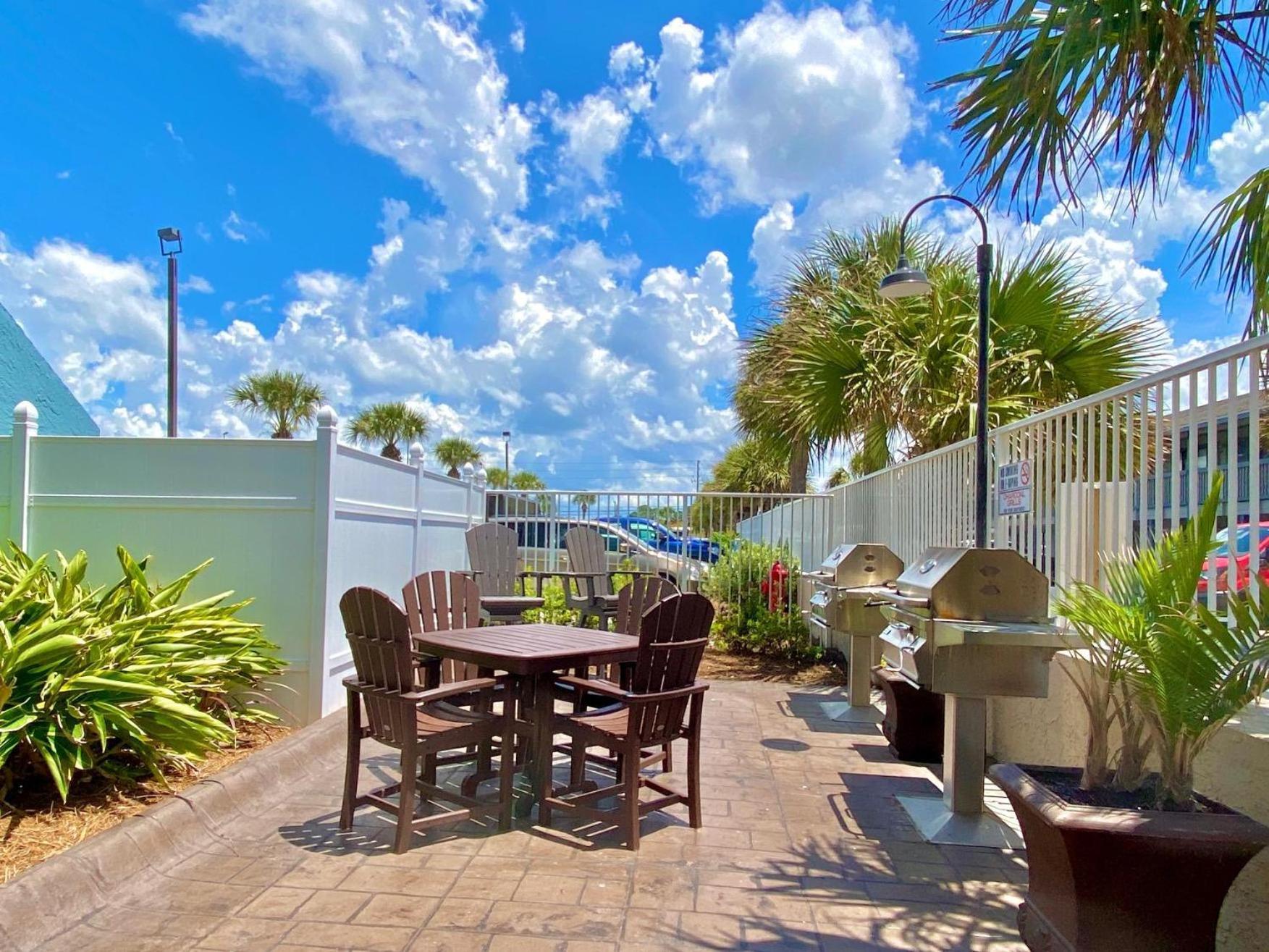 Pelican Walk 111 Holiday home *